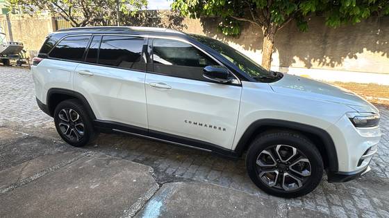 JEEP COMMANDER 1.3 T270 TURBO FLEX LIMITED AT6